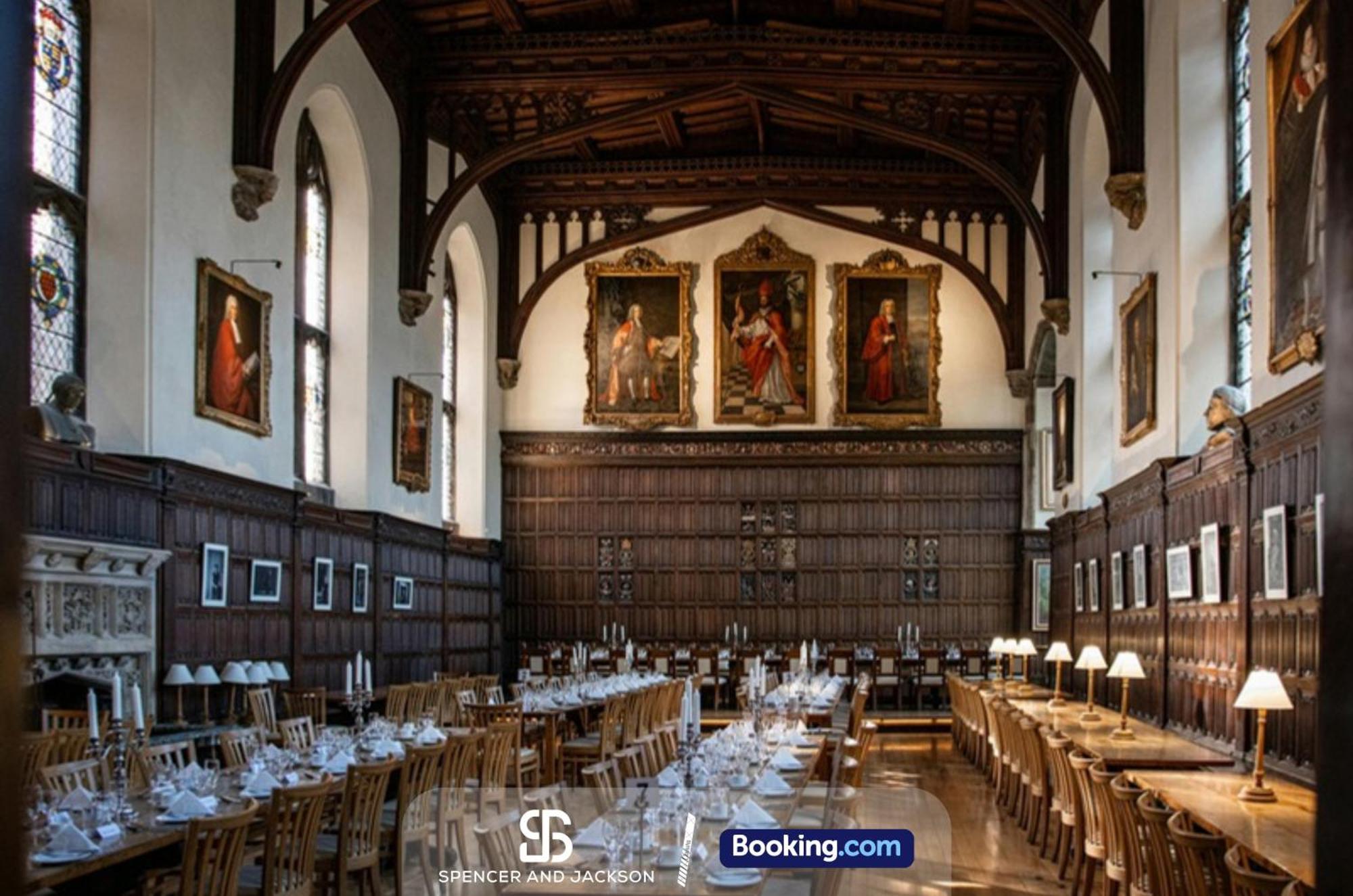 1 Bedroom City Centre Apartment Near The University And Bodleian Library By Spencer And Jackson Short Lets & Serviced Accommodation Oxford Eksteriør bilde