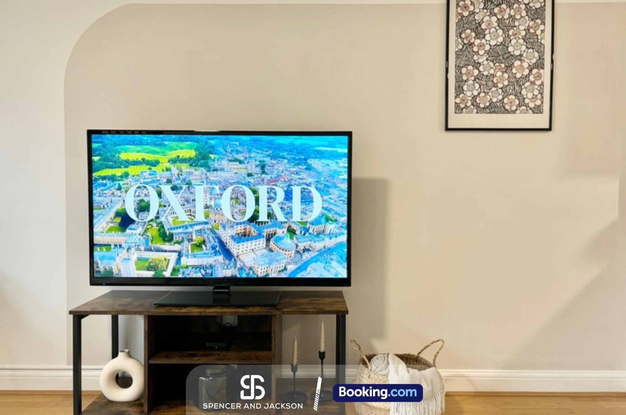 1 Bedroom City Centre Apartment Near The University And Bodleian Library By Spencer And Jackson Short Lets & Serviced Accommodation Oxford Eksteriør bilde